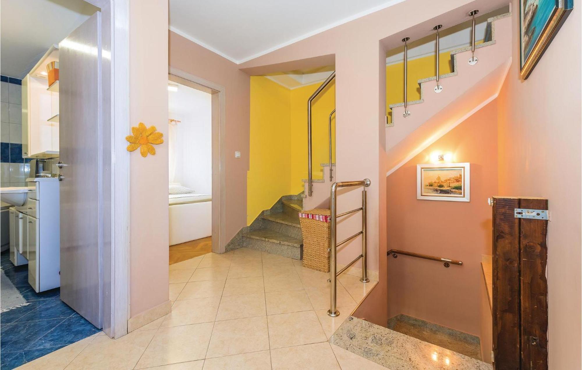 Nice Home In Sibenik With Kitchen Eksteriør billede
